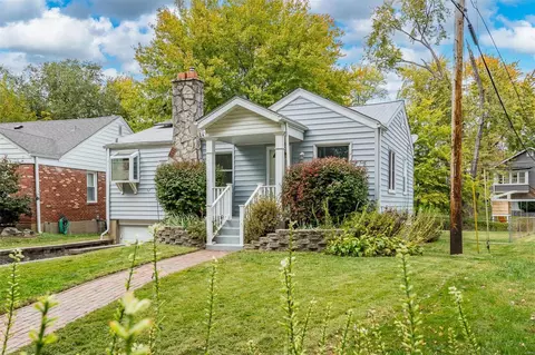 8745 Litzsinger Dr, Saint Louis, MO 63144
