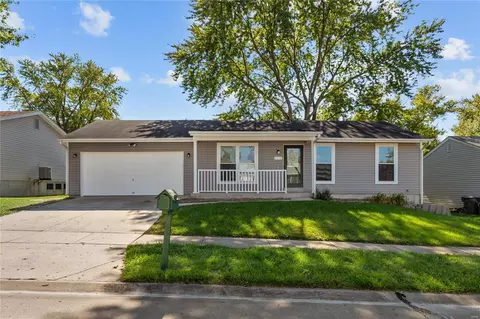 1316 Osage Meadows Dr, O'fallon, MO 63366