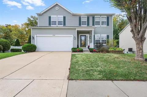 2790 Valley Brook Dr, Florissant, MO 63031