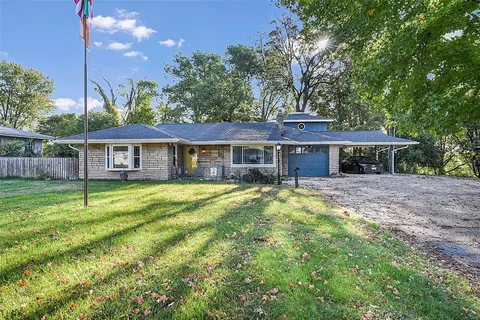 12178 Mckelvey Rd, Maryland Heights, MO 63043