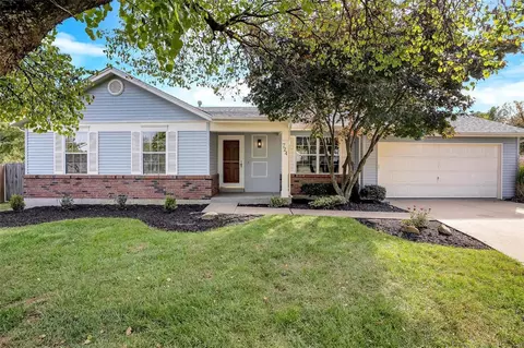 724 Longhorn Dr, O'fallon, MO 63368