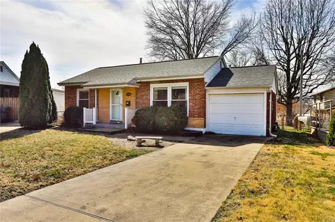 7336 Leona St, Saint Louis, MO 63116