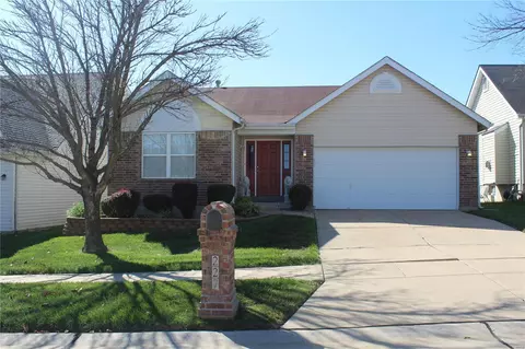 227 Behlmann Meadows Way, Florissant, MO 63034