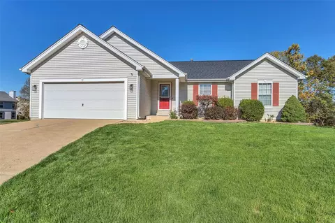 7 Royallchase Ct, O'fallon, MO 63368