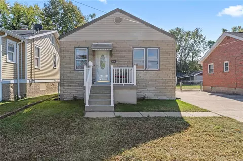 218 W Arlee, Saint Louis, MO 63125