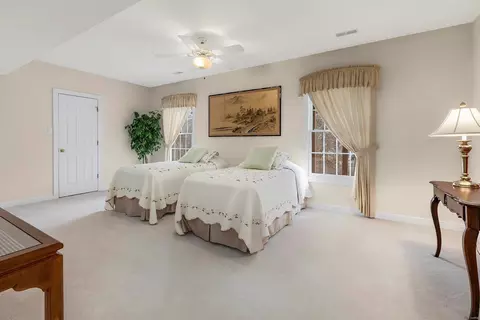 Bedroom - 1509 Dietrich Ridge Dr, Ballwin, MO 63021 photo 5 of 7