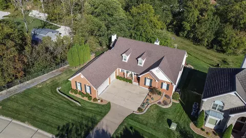 Exterior - 1509 Dietrich Ridge Dr, Ballwin, MO 63021 photo 13 of 14