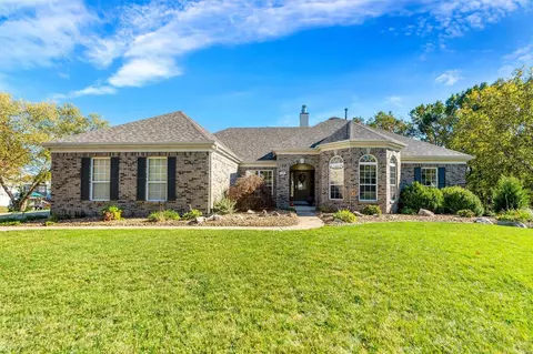 34 Grasmere Ct, Lake Saint Louis, MO 63367