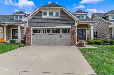 2332 Parc Saint Mitre Ct, Saint Charles, MO 63301