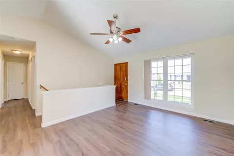 1326 War Bonnet Dr, O'fallon, MO 63366 photo 3
