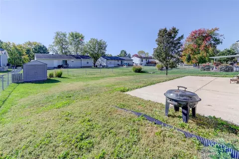 1326 War Bonnet Dr, O'fallon, MO 63366 photo 16