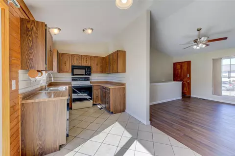 1326 War Bonnet Dr, O'fallon, MO 63366 photo 6