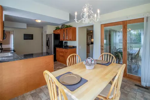 400 Mayfair Dr, Ballwin, MO 63011 photo 9
