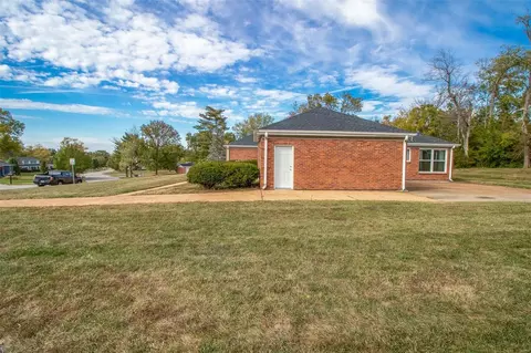 400 Mayfair Dr, Ballwin, MO 63011 photo 58