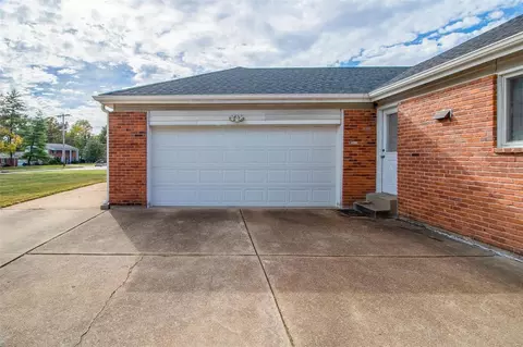 400 Mayfair Dr, Ballwin, MO 63011 photo 63