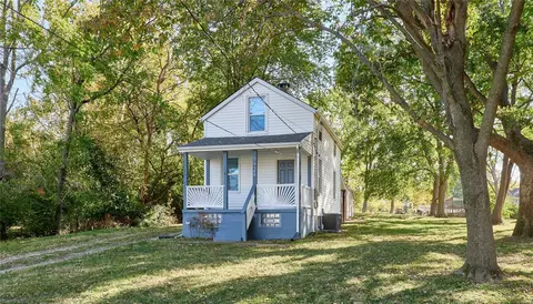 9708 Joplin Ave, Saint Louis, MO 63125