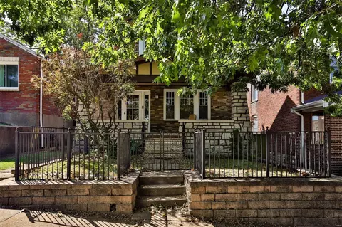 3908 Parker Ave, Saint Louis, MO 63116