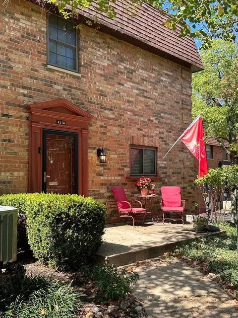451 S Clay Ave #A, Saint Louis, MO 63122