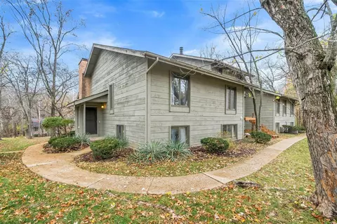 1532 Autumn Leaf Dr, Ballwin, MO 63021