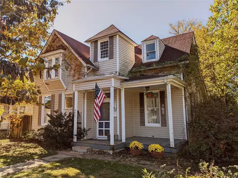 303 Redmond Ave, Saint Louis, MO 63135