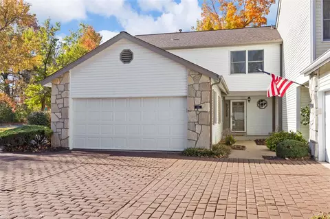 1581 Walpole Dr, Chesterfield, MO 63017