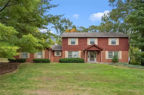 3437 Bluff View Dr, Saint Charles, MO 63303
