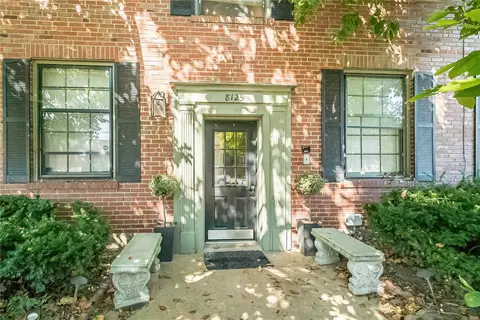 8125 Roxburgh Dr #3, Saint Louis, MO 63105