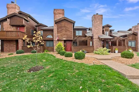 607 Kipling Way, Weldon Spring, MO 63304