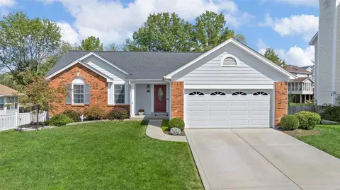 1094 Harness Dr, Saint Charles, MO 63304