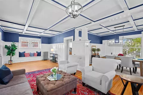 725 Clark Ave, Webster Groves, MO 63119