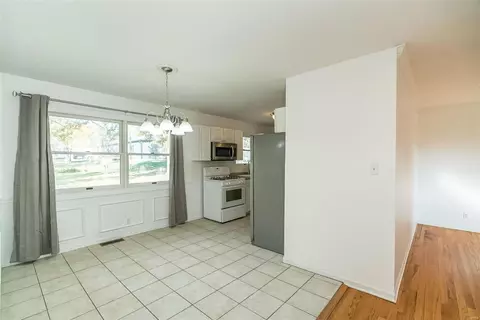 5 N Meadow Dr, O'fallon, MO 63366 photo 9