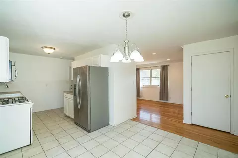5 N Meadow Dr, O'fallon, MO 63366 photo 10