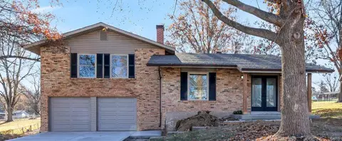 3026 Timberwood Dr, Saint Charles, MO 63303