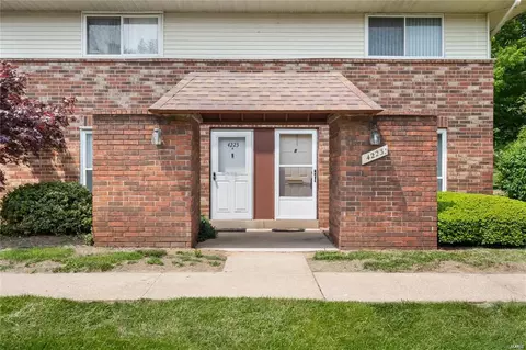 4223 Carrollton Dr #B, Bridgeton, MO 63044