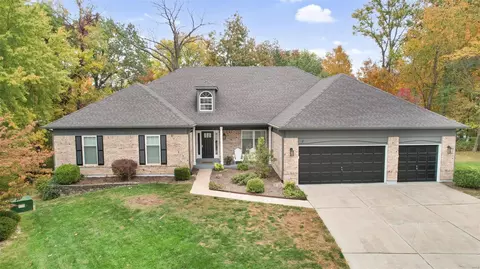 146 Cross Timbers Ln, Saint Charles, MO 63304