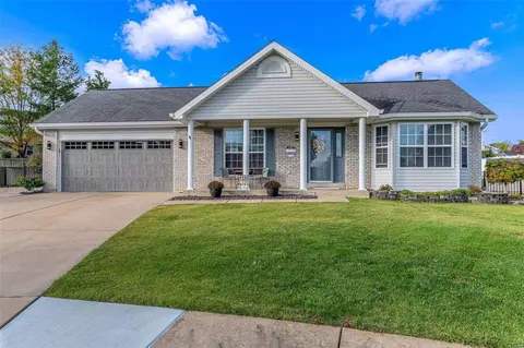 929 Cypress Club Ct, Wentzville, MO 63385