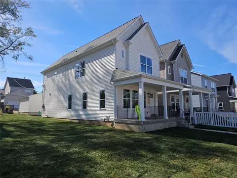2706 Hickory St, Saint Louis, MO 63104