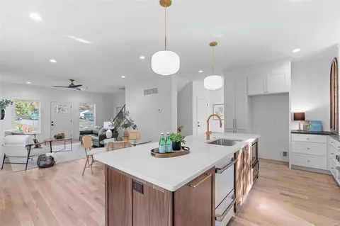 408 E Glendale Rd, Webster Groves, MO 63119 photo 9
