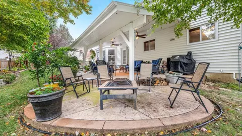 505 Lighthouse Point Dr, Wildwood, MO 63040 photo 5