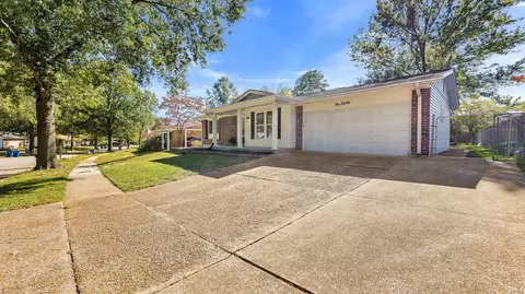 580 Golfwood Dr, Ballwin, MO 63021 photo 40
