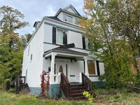 4532 Newberry Ter, Saint Louis, MO 63113