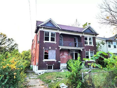 5832 Etzel Ave, Saint Louis, MO 63112