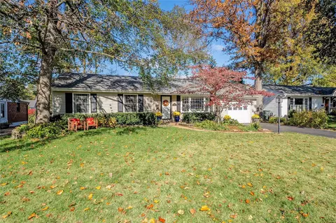 871 Warwick Ln, Saint Louis, MO 63122 photo 2
