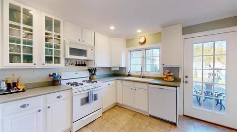 871 Warwick Ln, Saint Louis, MO 63122 photo 14
