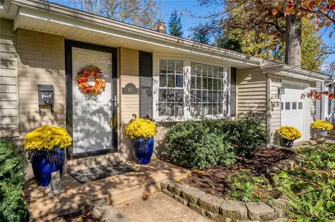 871 Warwick Ln, Saint Louis, MO 63122 photo 3