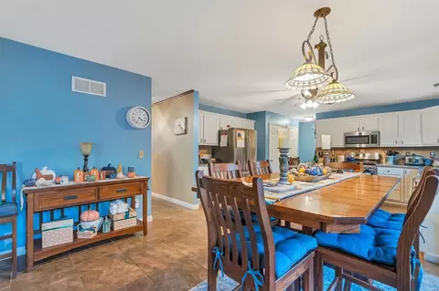 928 Emerald Oaks Ct, Eureka, MO 63025 photo 8