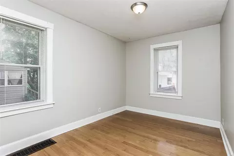 5427 Gresham Ave, Saint Louis, MO 63109 photo 11