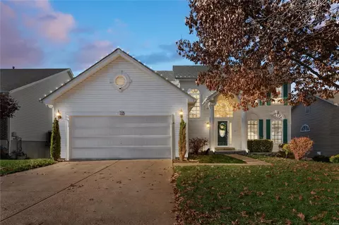 325 Emmanuel Ct, Valley Park, MO 63088