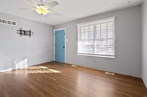 701 Clover Ln, O'fallon, MO 63366 photo 3
