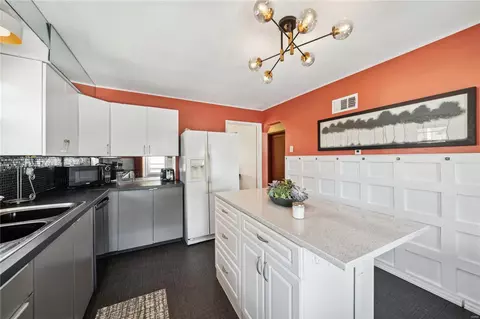 5604 Devonshire Ave, Saint Louis, MO 63109 photo 10